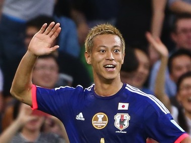 Japanese football star Keisuke Honda makes Twitter plea to Manchester United to sign him Japanese football star Keisuke Honda makes Twitter plea to Manchester United to sign him