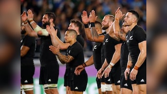 Rugby World Cup 2019: Defending champions New Zealand make statement of intent with hard-fought win over South Africa