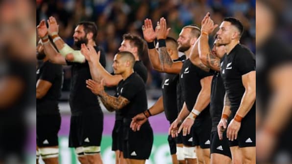 Coronavirus pandemic: New Zealand rugby, football teams indefinitely base themselves in Australia amid COVID-19 threat