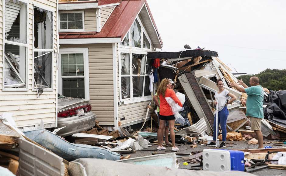 Hurricane Dorian: Residents of North Carolina's Outer Banks brace ...