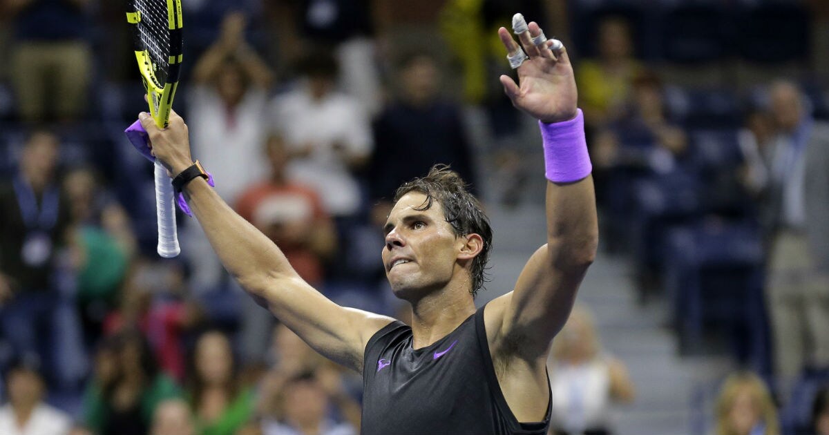 21+ Rafael Nadal Diego Schwartzman Femme Background