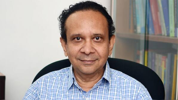 Physics scientist Thanu Padmanabhan receives M P Birla Memorial Award in cosmology