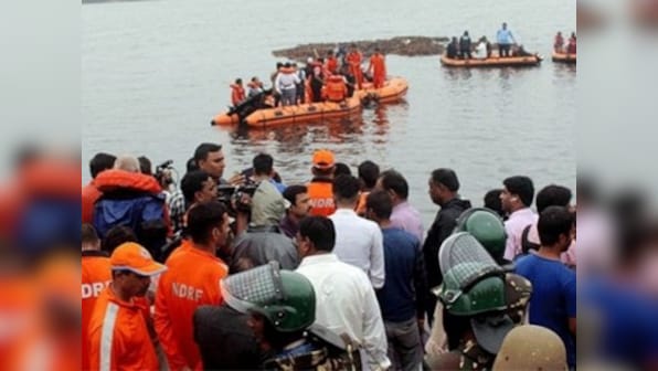 Daily Bulletin: SC to hear pleas against abrogation of Article 370; Toll rises to 11 in AP boat accident; day's top stories