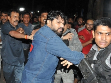 Jadavpur University incident: ABVP activists protest in Kolkata over 'attack' on Babul Supriyo, clash with police during march Jadavpur University incident: ABVP activists protest in Kolkata over 'attack' on Babul Supriyo, clash with police during march