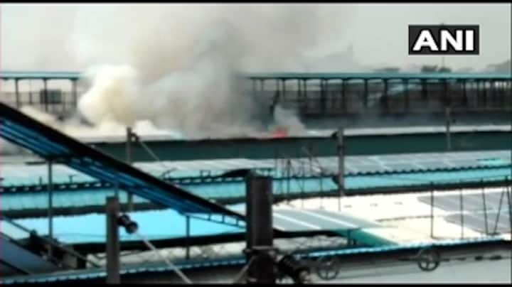 Fire breaks out in Chandigarh-Kochuveli Express at New Delhi railway station, 12 fire tenders at spot; no casualties reported