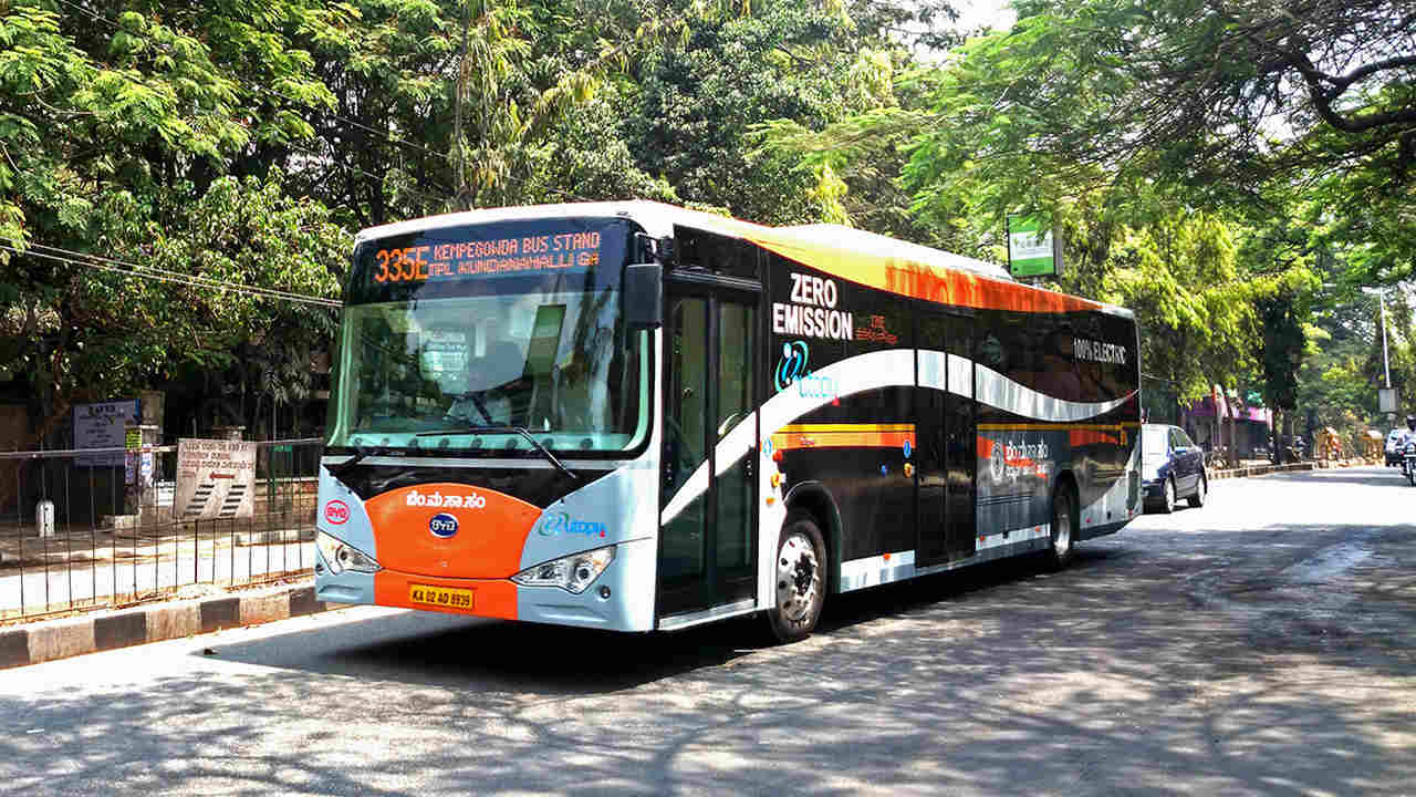 An electric bus in Bengaluru. Experts emphasise that while a lot has been done by the government to encourage e-mobility, clear goals and regulations are needed to make the transition successful.image credit:Ramesh NG/Flickr.