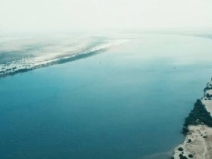 A barrage to save, or doom, Indus delta: Pakistani authorities, experts have contradictory views on project's merits
