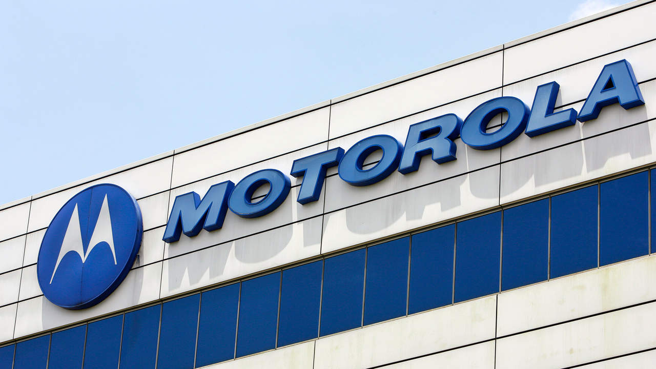 Motorola announces its arrival in high-end 5G enabled smartphones segment: Report Motorola announces its arrival in high-end 5G enabled smartphones segment: Report
