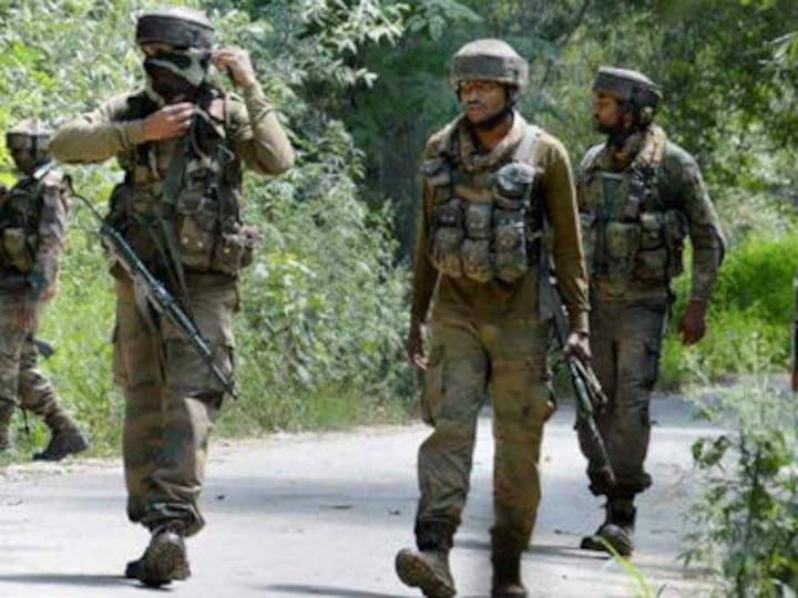 Pakistan violates ceasefire along LoC in Jammu and Kashmir’s Poonch; no casualties reported on Indian side, says defence official