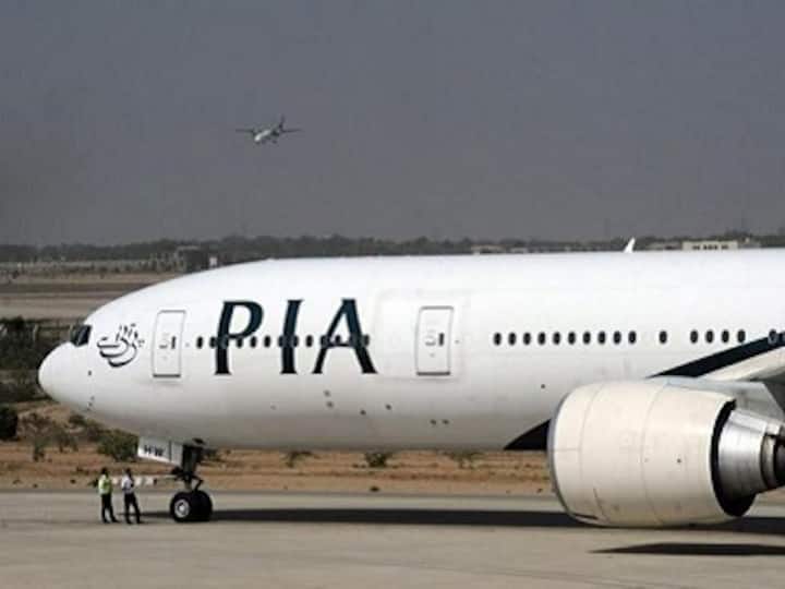 Jeddah-bound Pakistani commercial flight, with 200 passengers on board, makes emergency landing in Lahore after engine catches fire Jeddah-bound Pakistani commercial flight, with 200 passengers on board, makes emergency landing in Lahore after engine catches fire