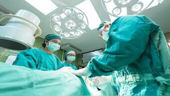 Watch: Doctors in Kyiv perform heart surgery amid blackout, internet hails them as 'absolute heroes'