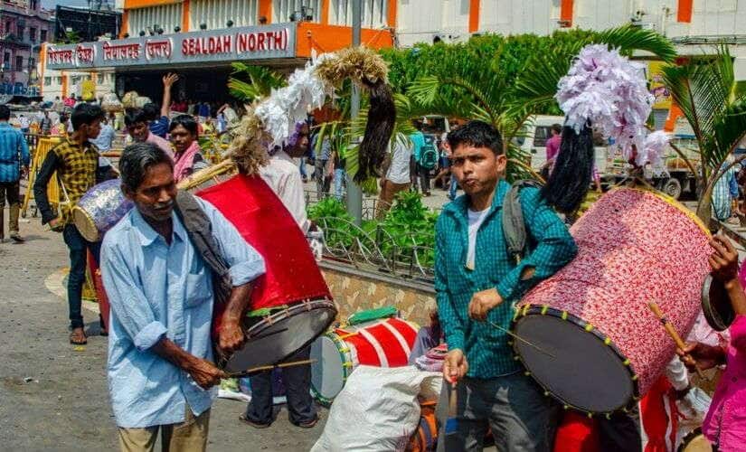 Dhaakis unite at the Sealdah Railway Station in Kolkata