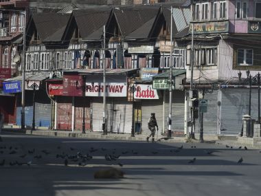 Battling coronavirus outbreak, Kashmir finds itself tackling another contagion in the form of fake news Battling coronavirus outbreak, Kashmir finds itself tackling another contagion in the form of fake news