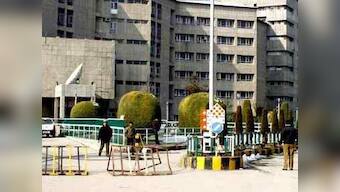 Communications blockade, lack of public transport in Kashmir cut off patients from hospitals and doctors 