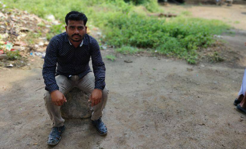 25-year-old Mukesh Jhine is a resident of Harshi Bk, a village in Aurangabad’s Paithan district of Maharashtra and his ordeal is a representation of the condition of majority of the farmers in the rural areas of the district. Image/Parth MN