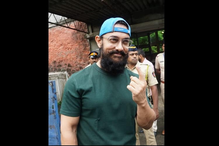 Aamir Khan casts his vote at a polling booth in Bandra, Mumbai