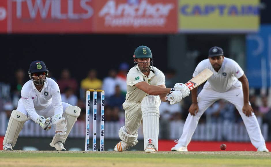 Theunis de Bruyn remained unbeaten on 30 runs with Anrich Nortje at the other end. South Africa finished the day at 132-8, trailing by 203 runs. Sportzpics