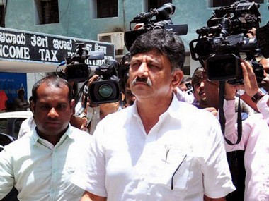 Congress leader DK Shivakumar accorded tumultuous welcome from supporters in Bengaluru after getting bail in money laundering case Congress leader DK Shivakumar accorded tumultuous welcome from supporters in Bengaluru after getting bail in money laundering case