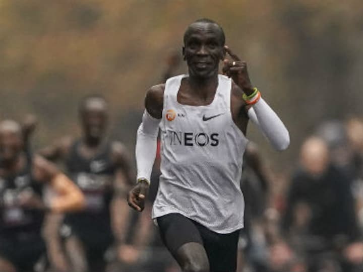 Tokyo 2020 Olympics: World record holder Eliud Kipchoge says he will defend marathon gold next year if selected