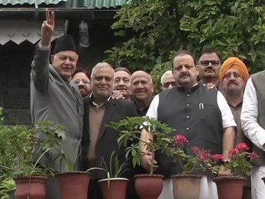 Farooq Abdullah demands unconditional release of all detainees for political process to begin in Jammu and Kashmir Farooq Abdullah demands unconditional release of all detainees for political process to begin in Jammu and Kashmir