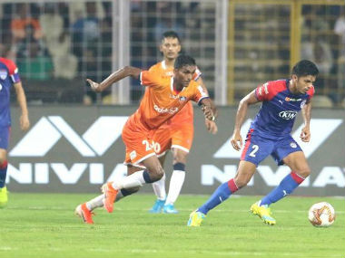 ISL 2019-20: Midfield mediocrity, poor offensive play take sheen off FC Goa-Bengaluru FC match as teams play scrappy draw ISL 2019-20: Midfield mediocrity, poor offensive play take sheen off FC Goa-Bengaluru FC match as teams play scrappy draw