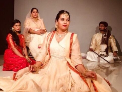 Gul, as mehfil and fantasy: Stage adaptation of courtesans' story transports audience to Lucknow of yore Gul, as mehfil and fantasy: Stage adaptation of courtesans' story transports audience to Lucknow of yore