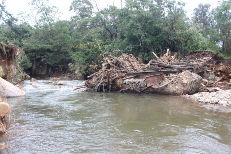 Damage and destruction due to the rains. Image credit: Mathimaran.