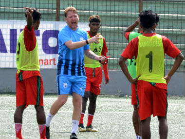 FIFA World Cup 2022 qualifiers: India still favourites despite Sandesh Jhingan's injury-forced absence, says Bangladesh coach FIFA World Cup 2022 qualifiers: India still favourites despite Sandesh Jhingan's injury-forced absence, says Bangladesh coach