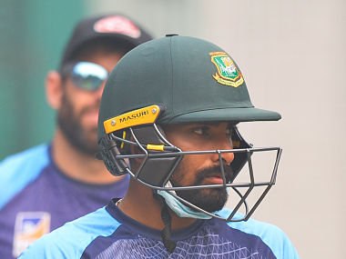 India vs Bangladesh: Liton Das trains wearing mask amidst pollution concerns ahead of first T20I in New Delhi India vs Bangladesh: Liton Das trains wearing mask amidst pollution concerns ahead of first T20I in New Delhi