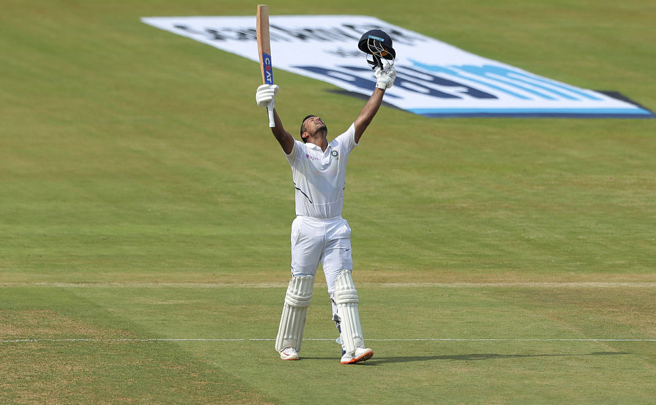 Mayank Agarwal, spinners headline India's performance on Day 2 of first Test against South Africa in Visakhapatnam Mayank Agarwal, spinners headline India's performance on Day 2 of first Test against South Africa in Visakhapatnam