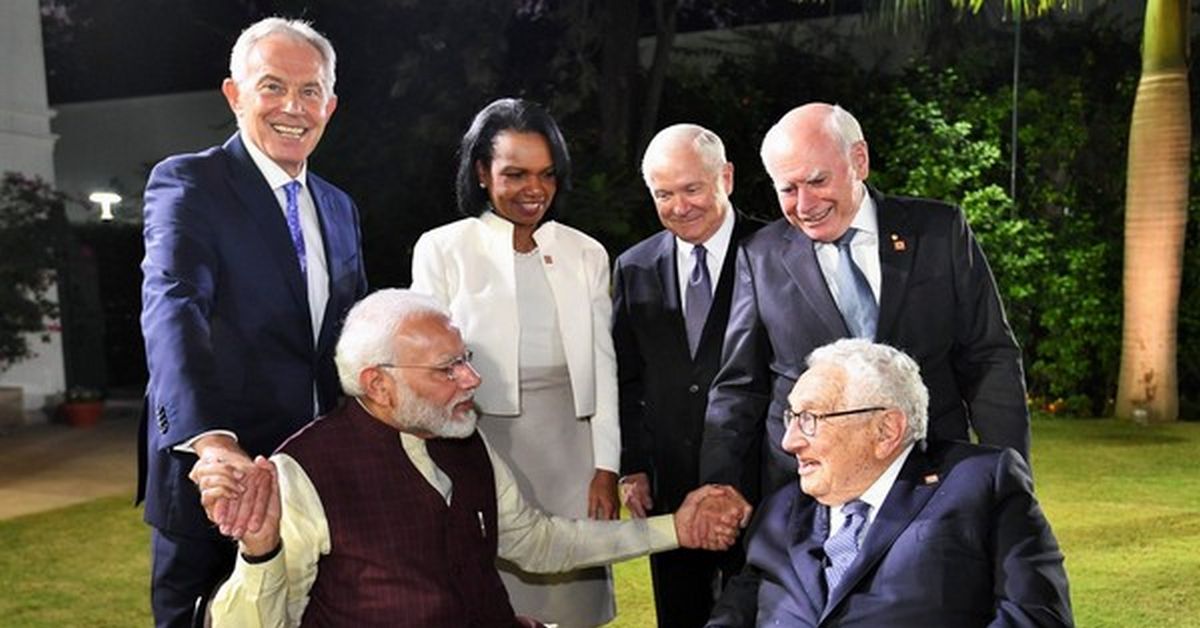 Narendra Modi meets Tony Blair, John Howard and Henry Kissinger at JP Morgan International Council meet in Delhi Narendra Modi meets Tony Blair, John Howard and Henry Kissinger at JP Morgan International Council meet in Delhi