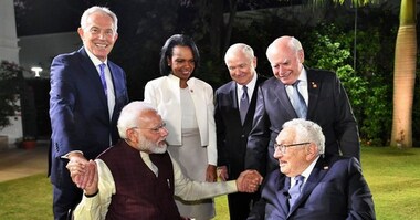 Narendra Modi meets Tony Blair, John Howard and Henry Kissinger at JP Morgan International Council meet in Delhi