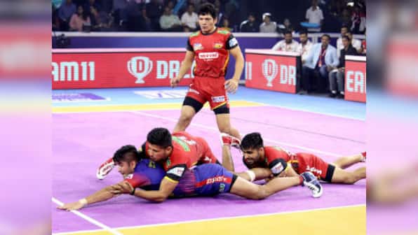 Pro Kabaddi 2019: Dabang Delhi down defending champions Bengaluru Bulls; Bengal Warriors beat U Mumba to enter final