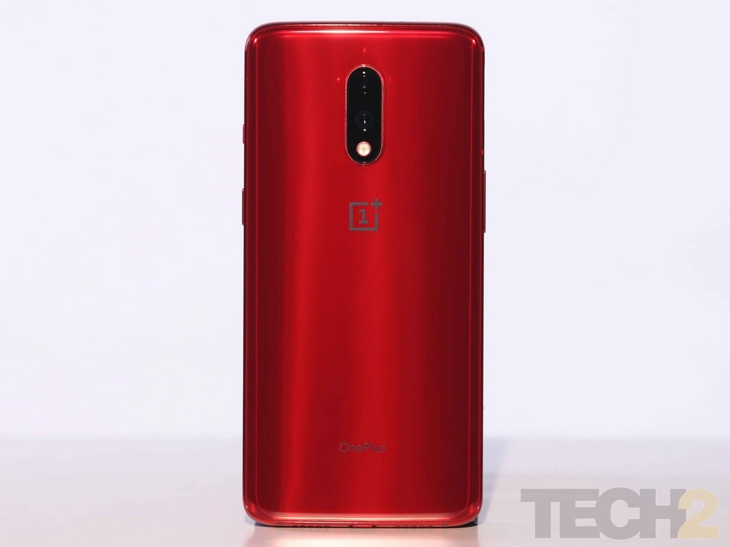 OnePlus 7 comes equipped with the Qualcomm Snapdragon 855 chipset. 