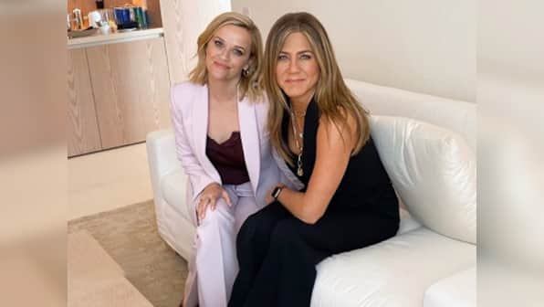 Watch: Jennifer Aniston, Reese Witherspoon recreate iconic Green sisters scene from Friends