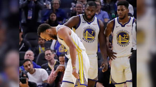NBA: Stephen Curry breaks left hand in another embarrassing defeat for Golden State Warriors