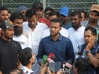 Bangladesh cricketers to meet BCB to settle ongoing dispute, demand share of board's revenue Bangladesh cricketers to meet BCB to settle ongoing dispute, demand share of board's revenue