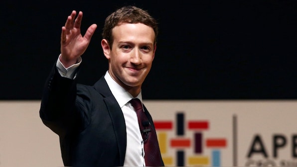 Facebook CEO Zuckerberg admits to hosting dinners with conservative politicians