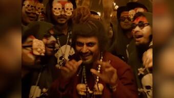 Housefull 4's The Bhoot Song: Nawazuddin Siddiqui is a wacky exorcist in Akshay Kumar, Reteish Deshmukh number