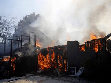 California fires: State utility PG&E imposes another round of widespread blackouts; nearly 1.1 million people remain without electricity California fires: State utility PG&E imposes another round of widespread blackouts; nearly 1.1 million people remain without electricity