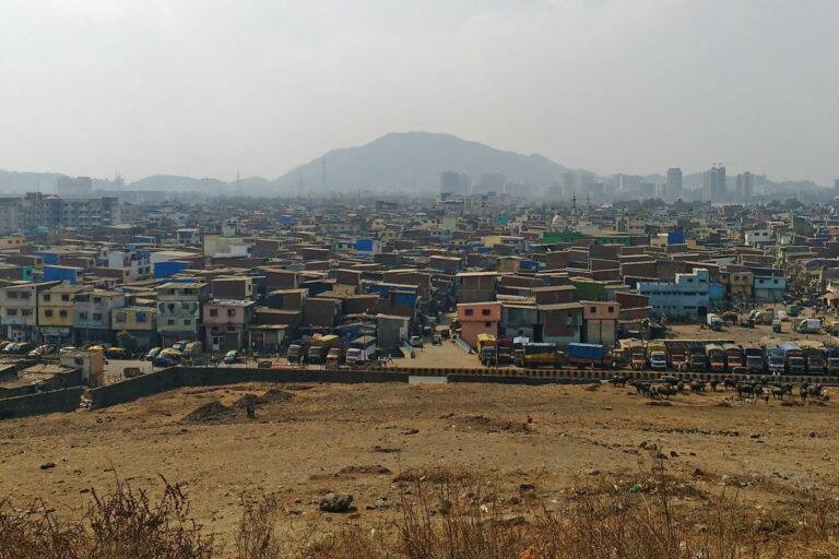 A dense human settlement near Deonar dumping site in Mumbai.image credit: Mumbai Sustainability Centre.