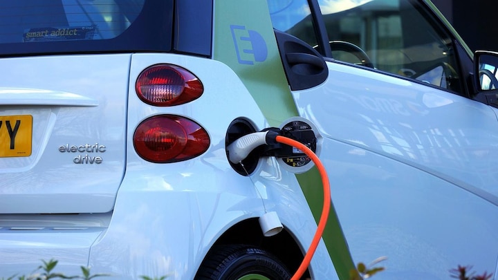 First electric vehicle public charging station in Delhi has been inaugurated