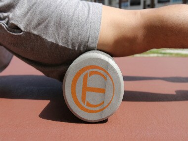 Five ways to use a foam roller to get a flat stomach