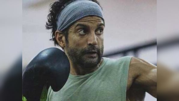 Toofan: Farhan Akhtar sustains hairline fracture while training for Rakeysh Omprakash Mehra's sports drama