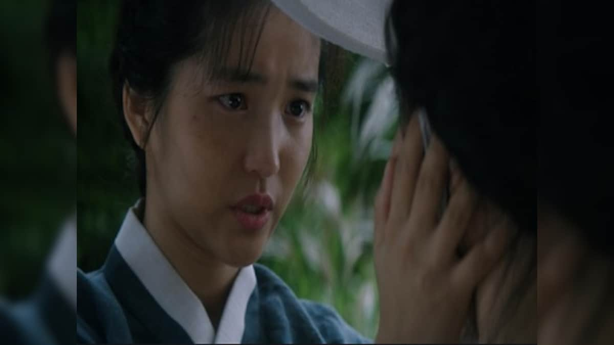 Park Chan-wook’s 2016 Korean thriller The Handmaiden shows how we react differently to physical and emotional violence