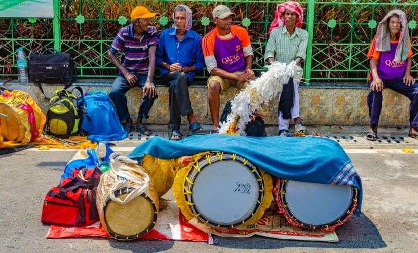 A moment's rest for a group of dhaakis outside Sealdah Railway Station