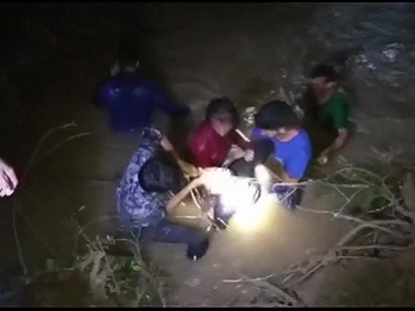 Toll rises to 7 after bus falls into river in Madhya Pradesh's Raisen; CM Kamal Nath announces ex-gratia of Rs 4 lakh Toll rises to 7 after bus falls into river in Madhya Pradesh's Raisen; CM Kamal Nath announces ex-gratia of Rs 4 lakh