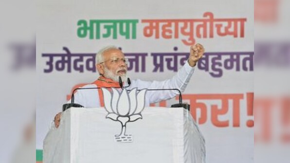 Maharashtra polls: As Narendra Modi foregrounds Article 370 at Parli, Manmohan Singh attacks BJP over economic woes, rural distress