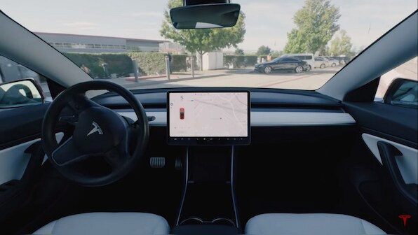 Troubles with Tesla's automated parking feature summon safety regulators