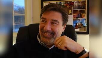 US academic Tom Nichols calls Indian food 'terrible' on Twitter; Zomato responds: 'good time to launch the dislike button'